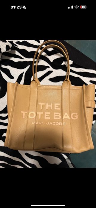 Geanta Marc Jacobs The large tote bag (varianta mare)