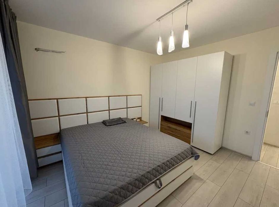 Продава се Двустаен апартамент в Пловдив, Христо Смирненски - 77 кв.м за 2013 €/кв.м - Снимка #2