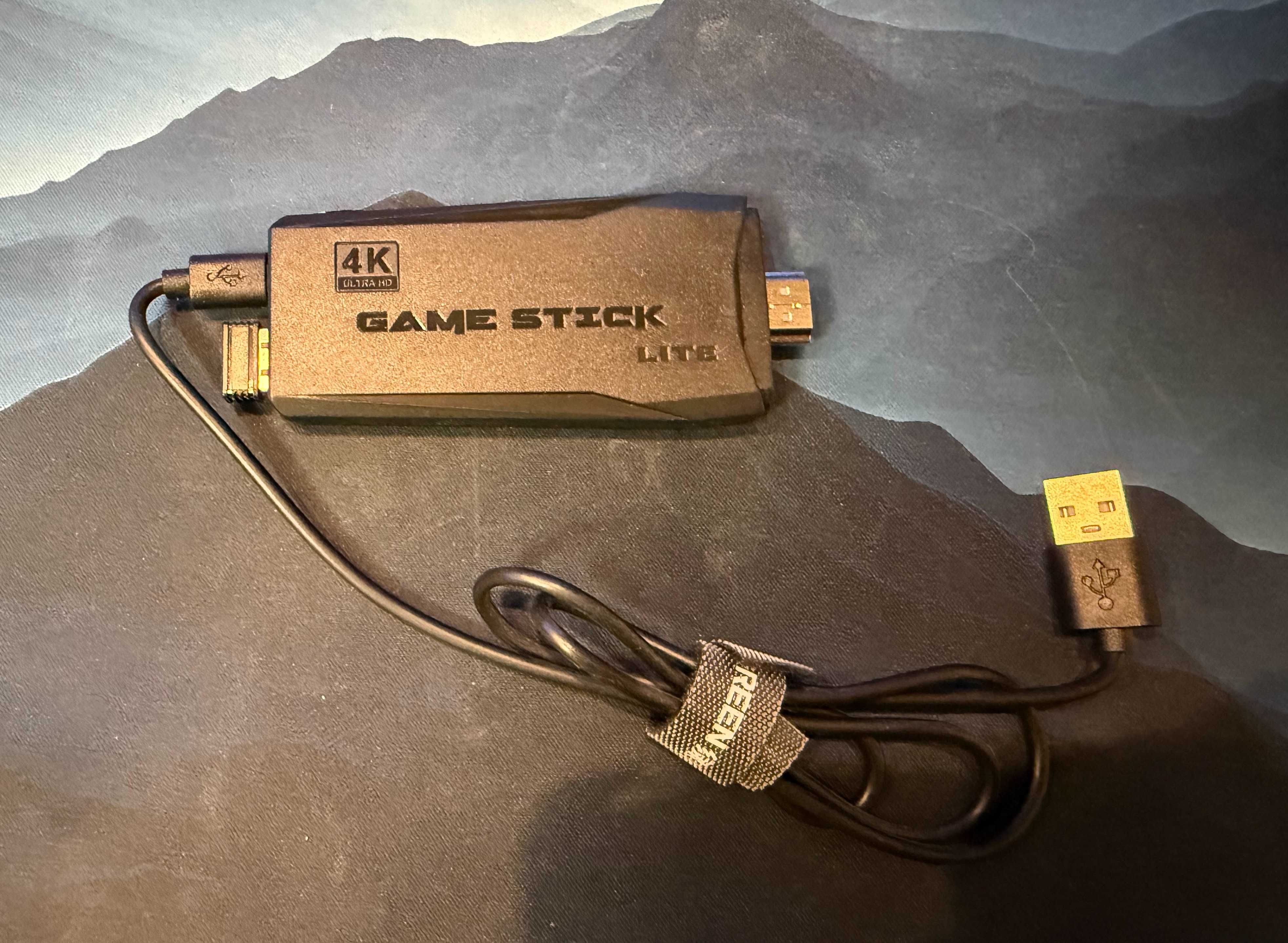 Ретро консоль, game stick со встроенными играми
