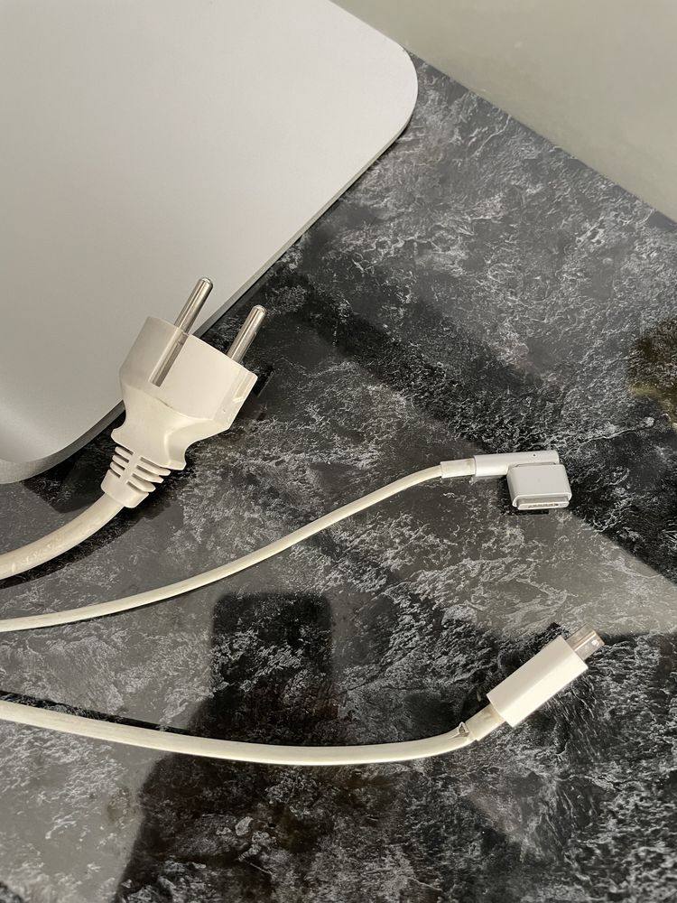 Apple thunderbold display monitor 27 inch A1407 | Монитор епъл 27 инча