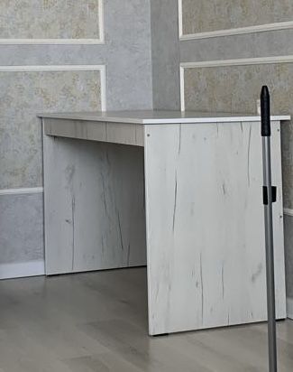 Продам компьтерный- офисный стол