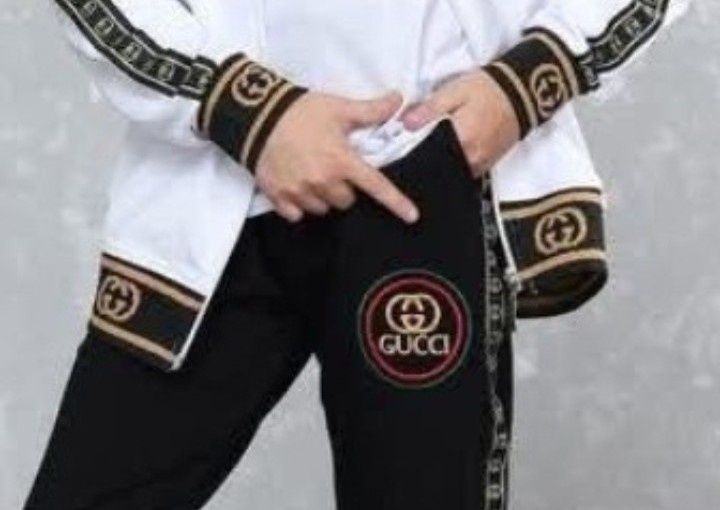 Compleu copii , 3 piese,new collection,logo brodat diverse marimi