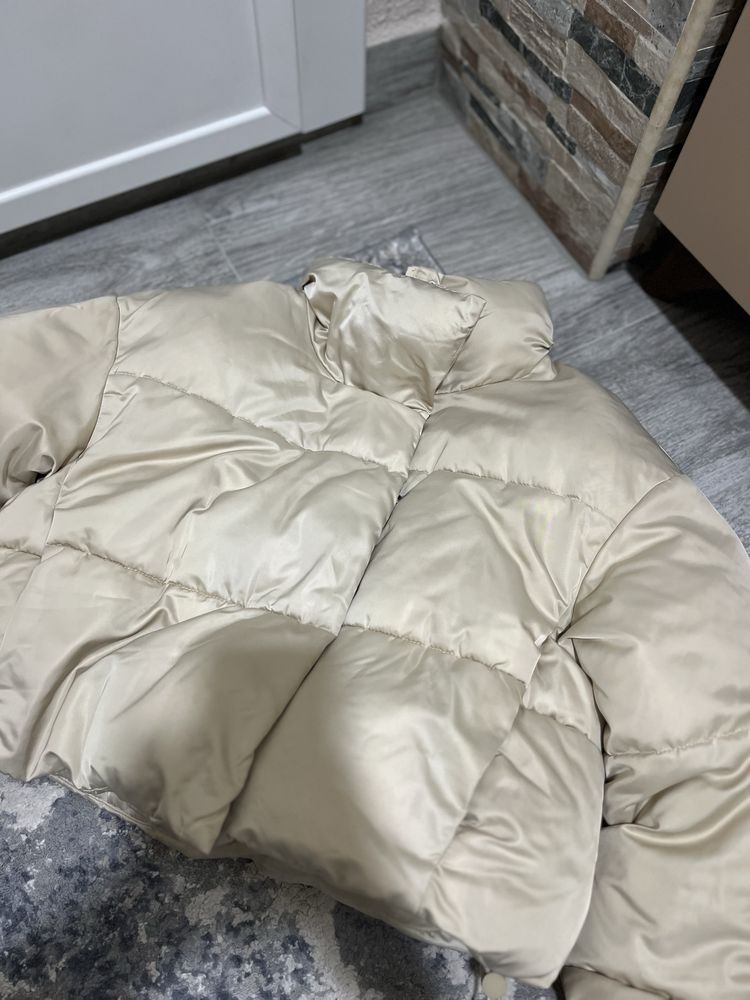 Бежево яке Zara
