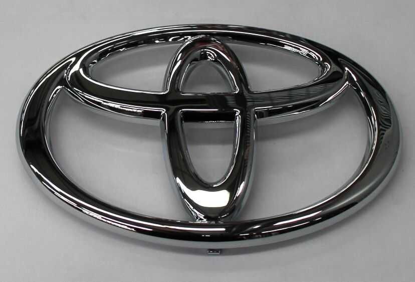 Емблема TOYOTA HI-LUX 2005-2015/LAND CRUISER J120 2002-