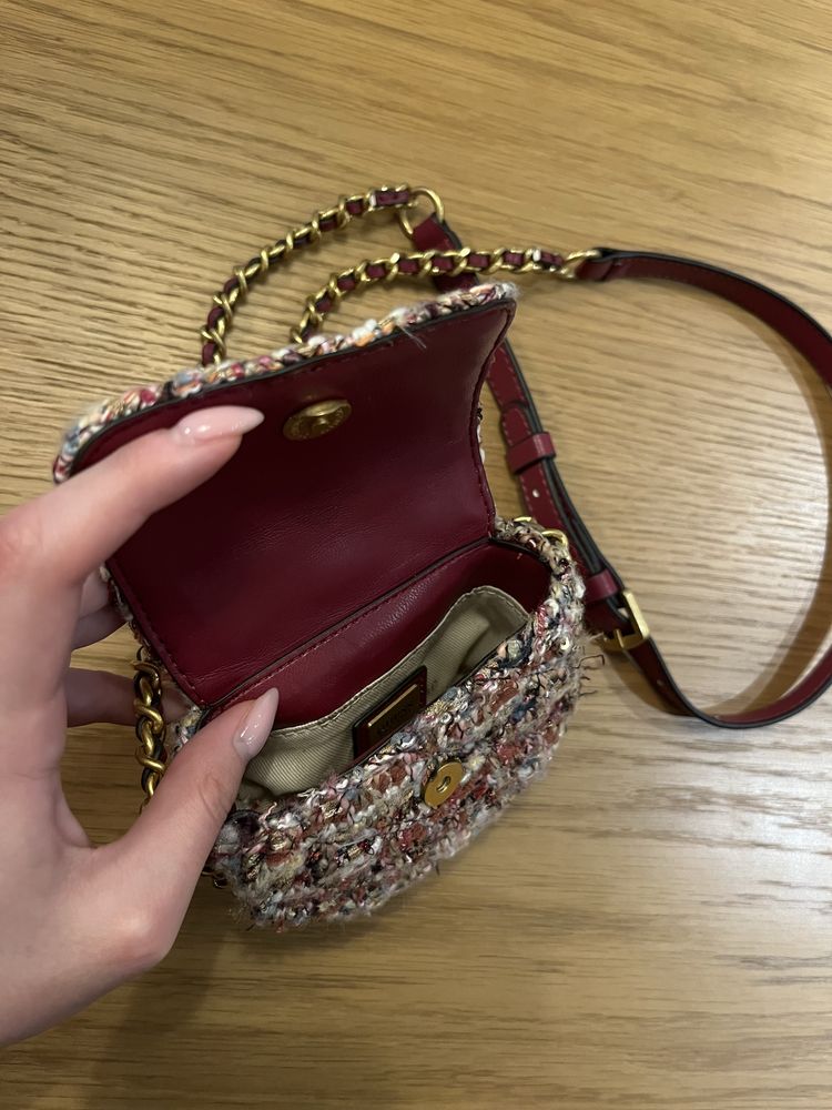 Дамска чанта Guess