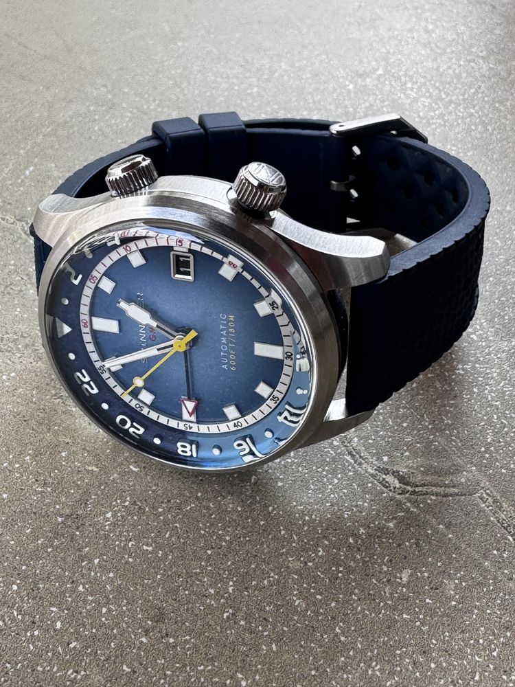 Часы Spinnaker Bradner GMT Blue Alps