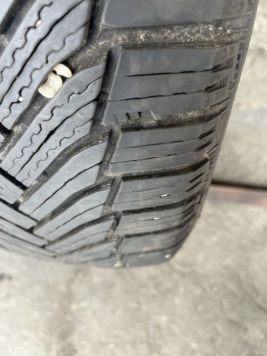 2 бр. зимни гуми 205/55/16 Michelin A6 DOT 2122 5,5-6 mm