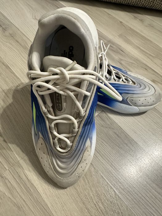 Vand  incaltaminte marca Adidas marime 38