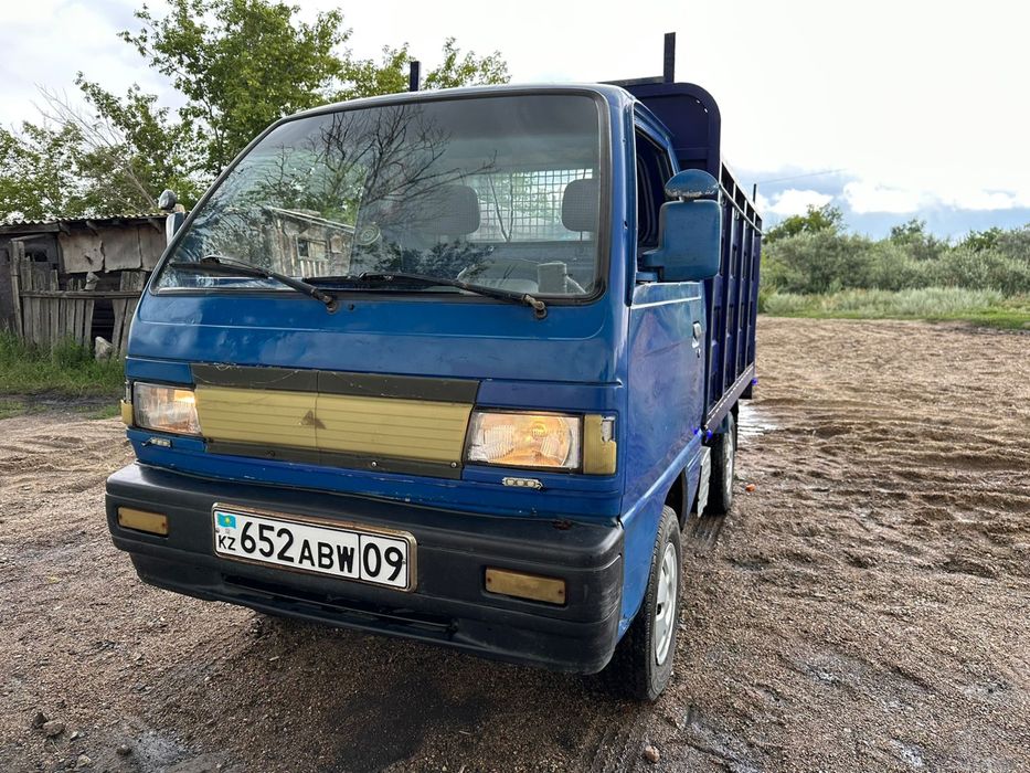 Продам супер грузовичок чисто корея машина в идеальном состояни суперр