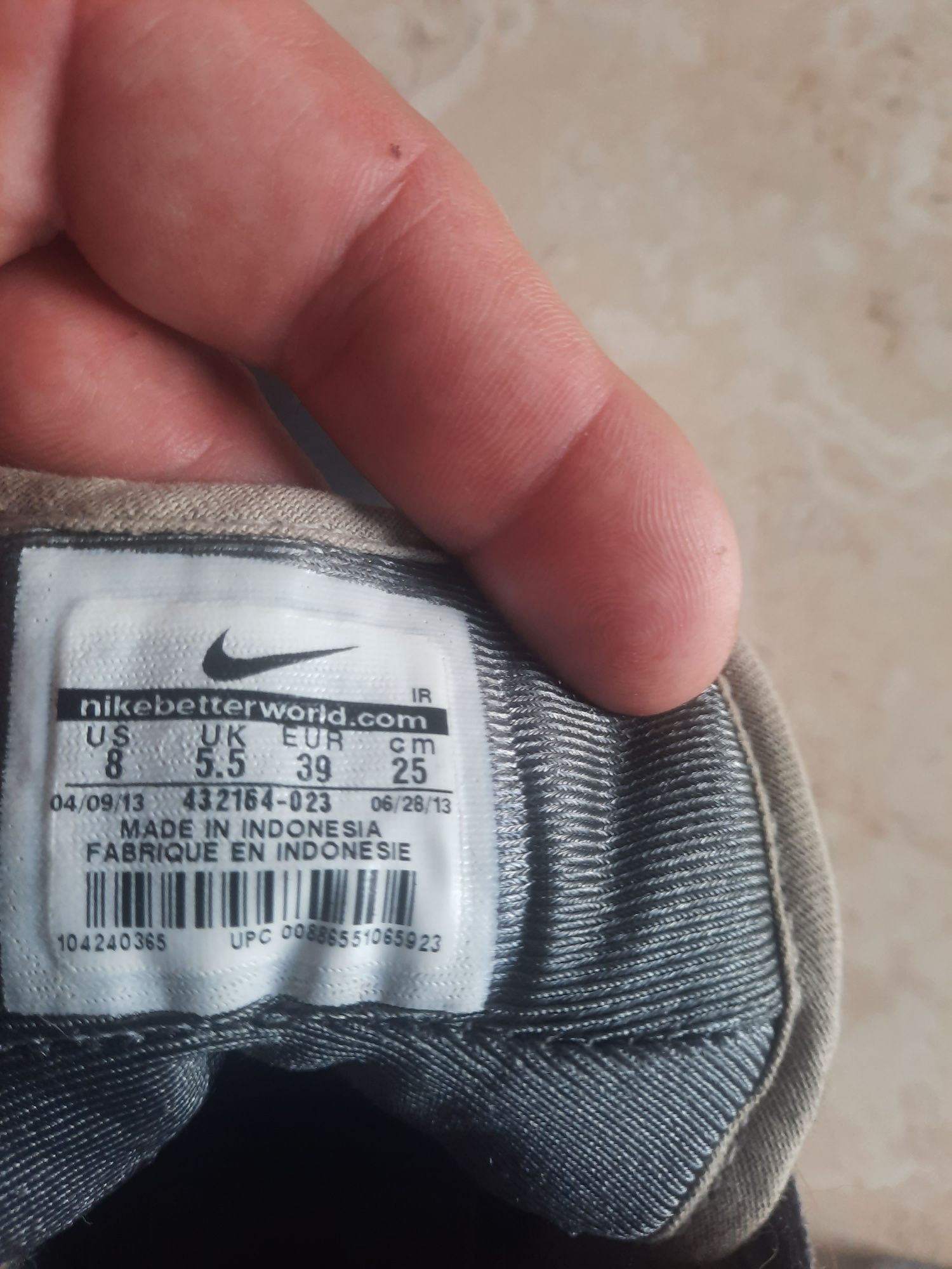 Adidasi Nike gri 39 /jordan