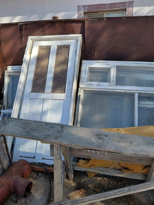 Есиктер мен терезелер сатылады