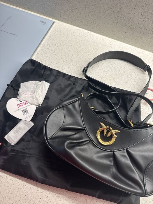 Дамска чанта Pinko в черно