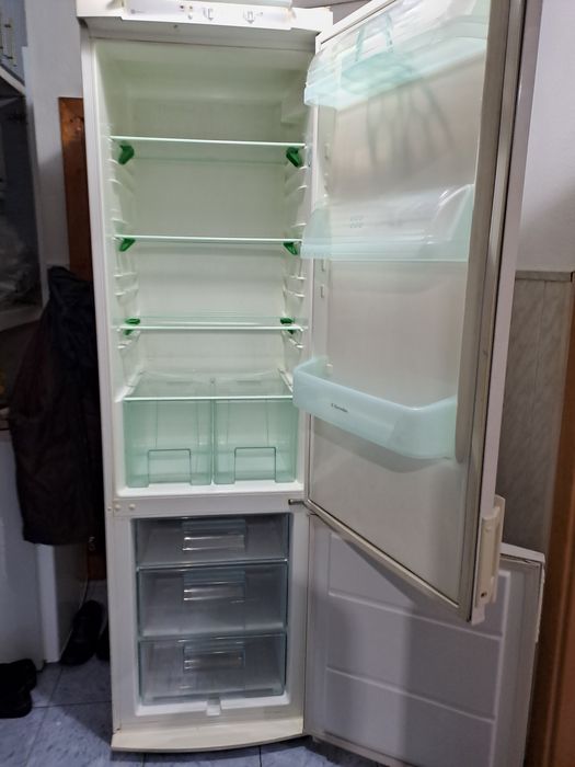 Vind Combina frigorifica Electrolux