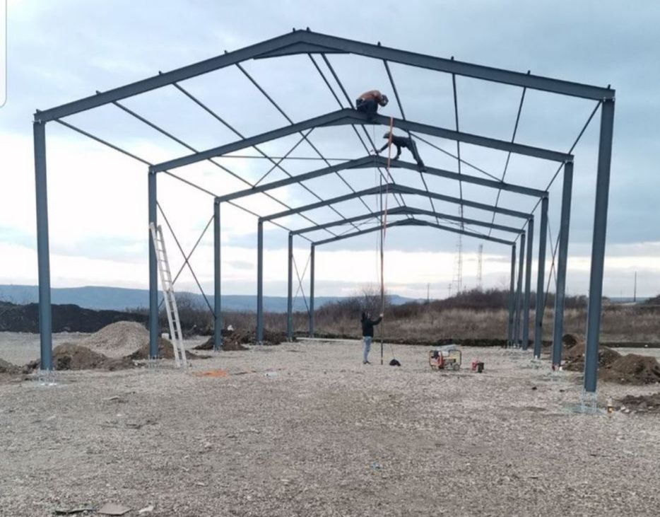 Hale metalice Producator oferim garanție