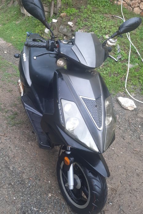 Vand scuter explorer 80 cc fara acte