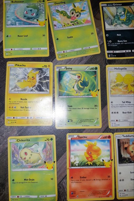 Cartonașe Pokemon