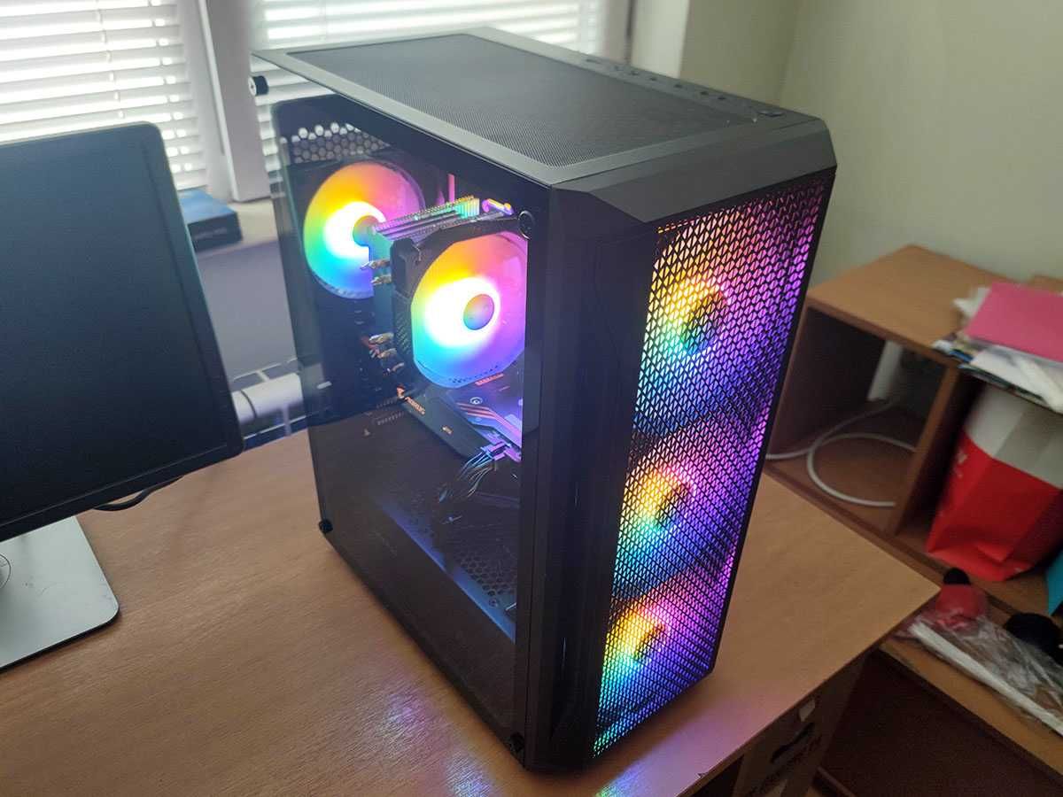 Геймърски компютър, 32gb Ram, 1070Ti, Xeon 2690 V4, 960GB SSD