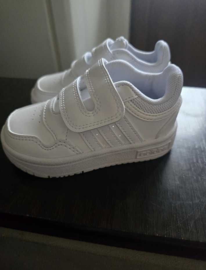 Детски Addidas маратонки 21 номеро