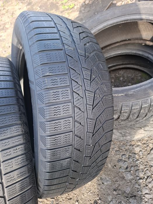 Vand 2 anvelope 225 65 17 de iarna bune dot 2021