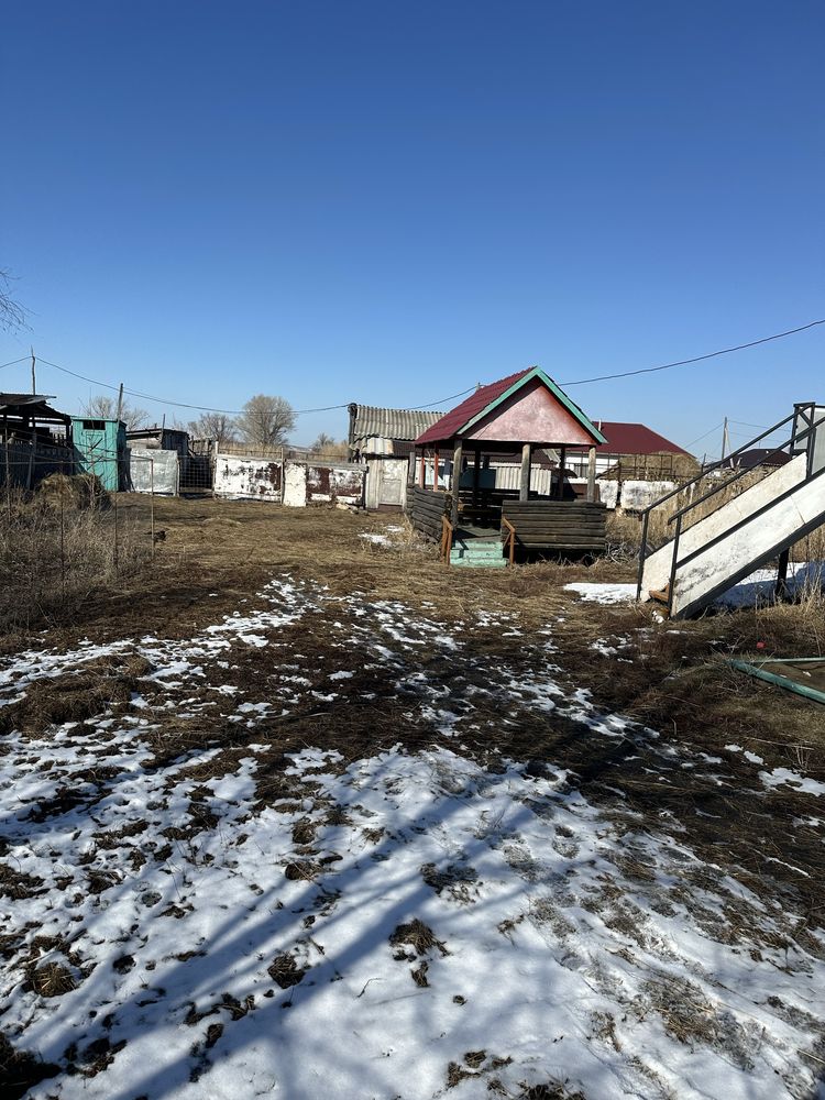 Продается дом с пристройками