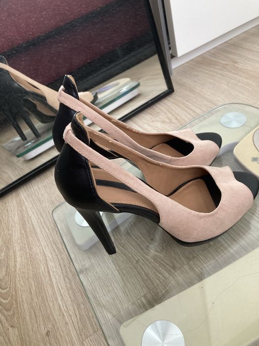 Обувки Zara и очила Kylyan