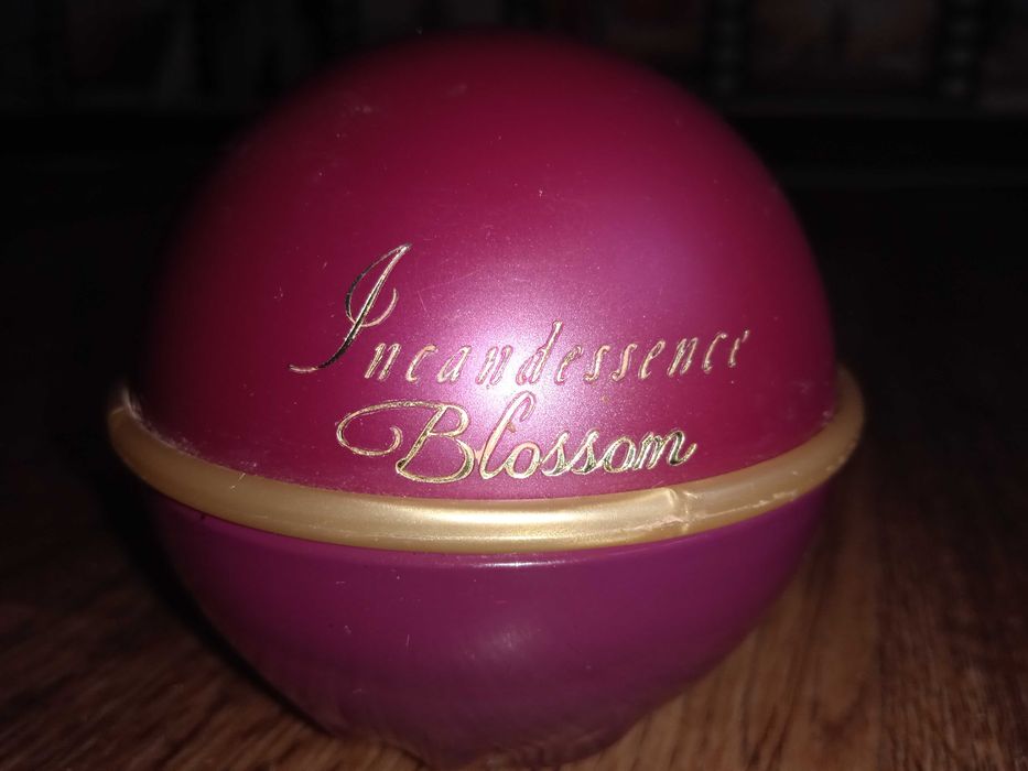 ПРОДАМ пустой ФЛАКОН от духов Incandessence Blossom! Парфюм фирмы Avon