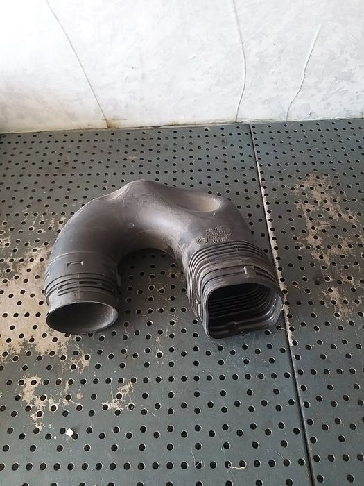 Tubulatura admisie aer 2.0 tdi vw passat b6 3c 1k0129618an