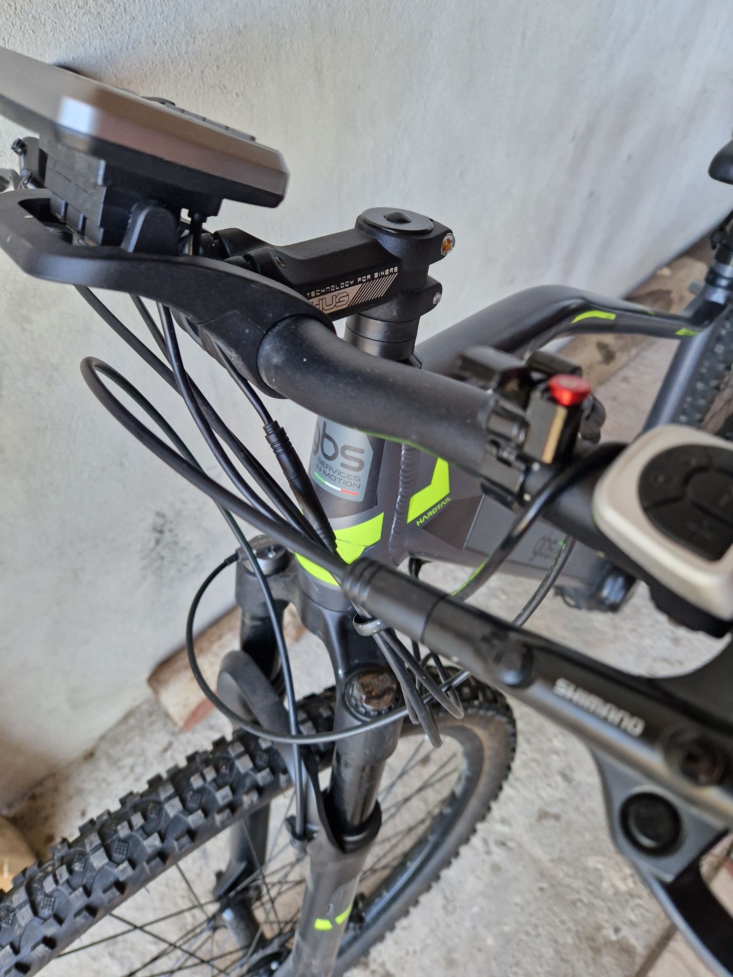 MOUNTAIN bike Hardtail Stuchi S940
https://airbici.esHard
Bicicleta el