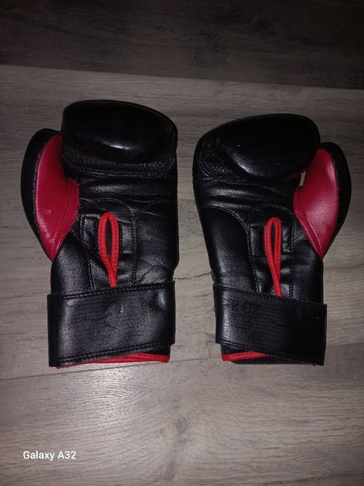 Mănuși de box.,2 perechi.