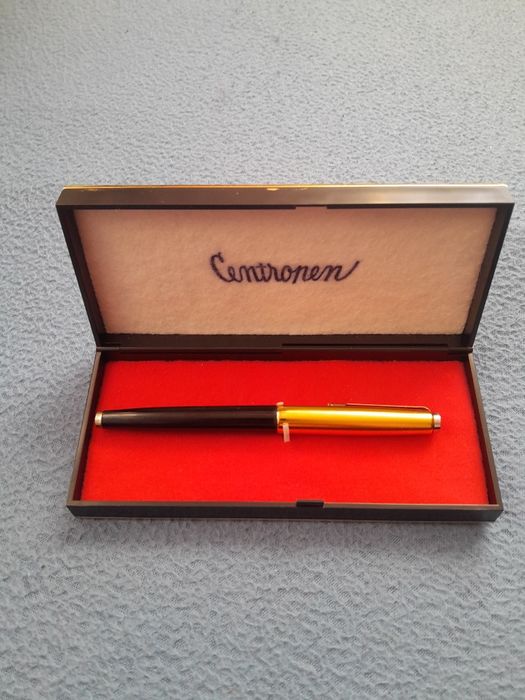 Stilou Centropen + cutie , penita 14k