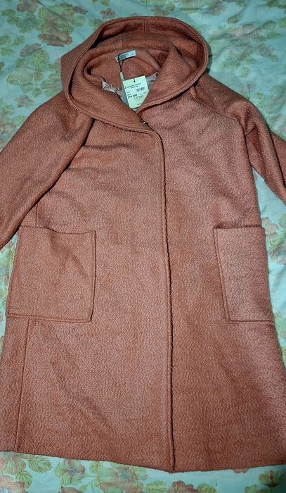 Пальто женское новое 44 размер