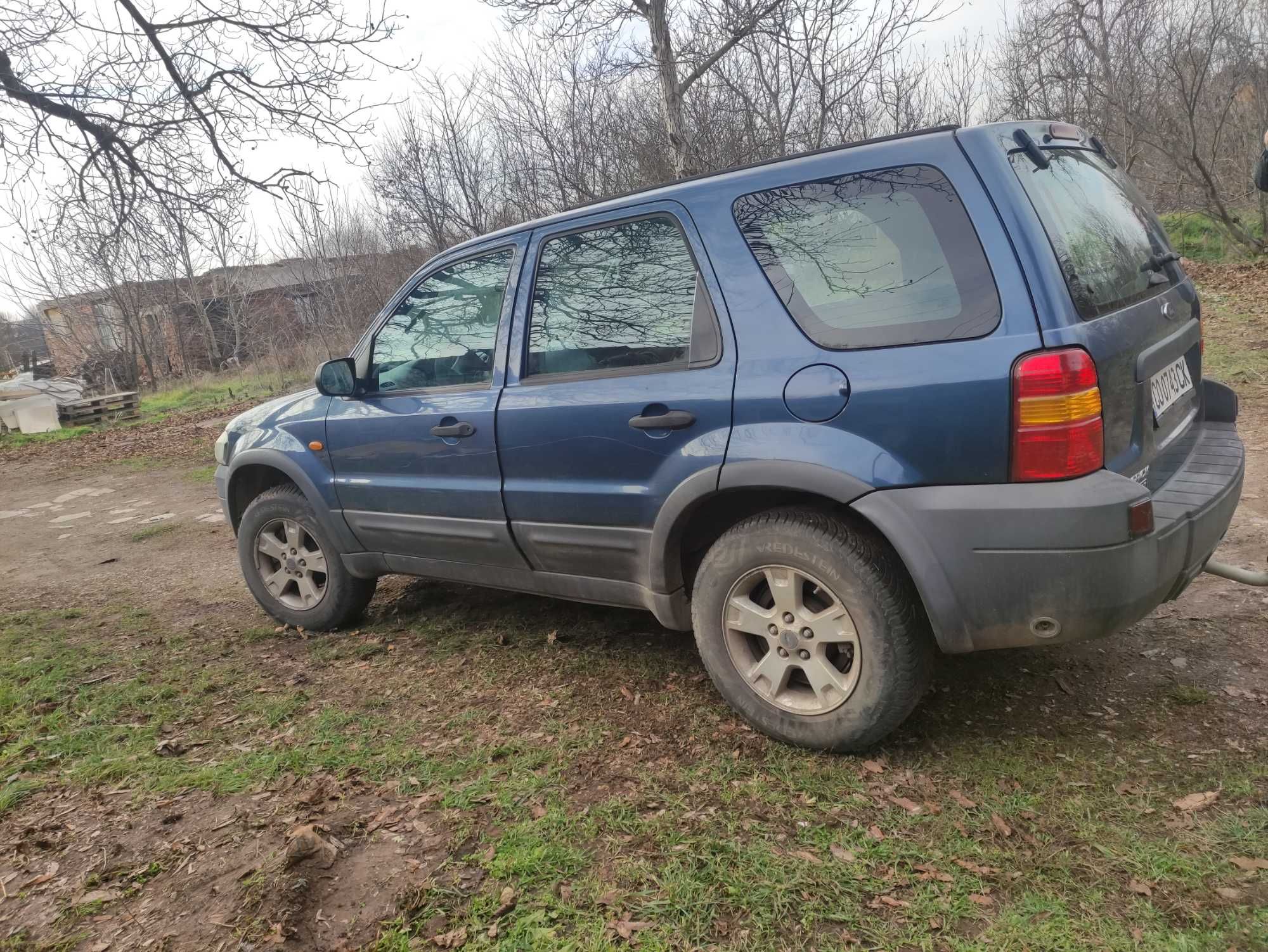 Автомобил Форд Маверик