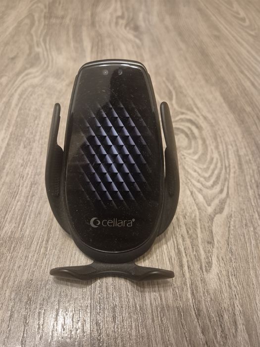 Suport Auto Cu Incarcare Wireless Cellara 15w Cu Smart Senzor - Negru