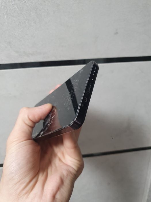 Samsung Galaxy A74 память 256гб йоки обмен