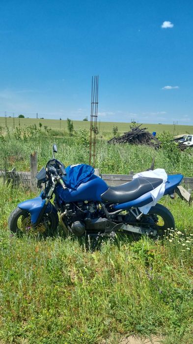Vând  kawasaki zr7 s