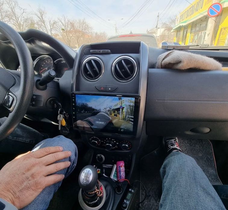 Navigatie Android Dacia Duster 2013-2018 Waze YouTube WiFi GPS USB