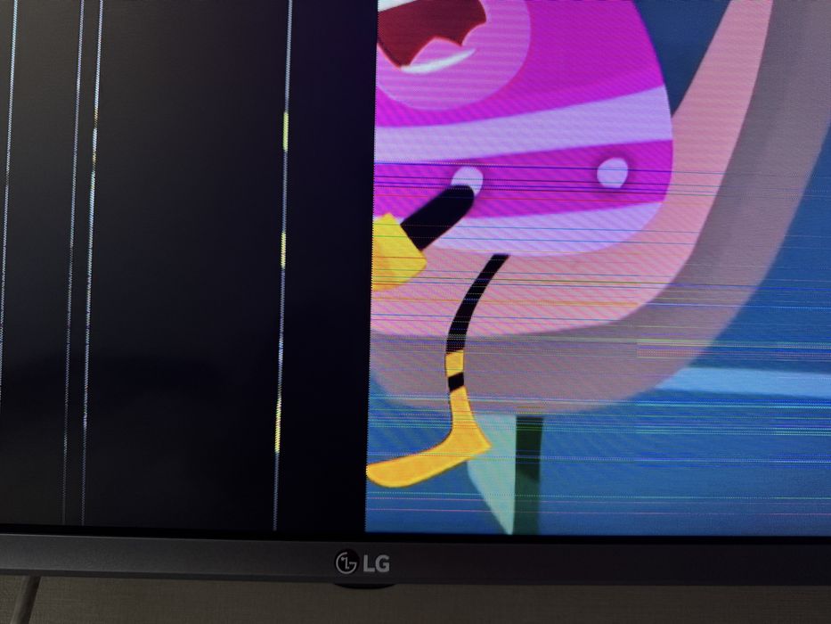 Телевизор LG черно серый за 300 покупали работает