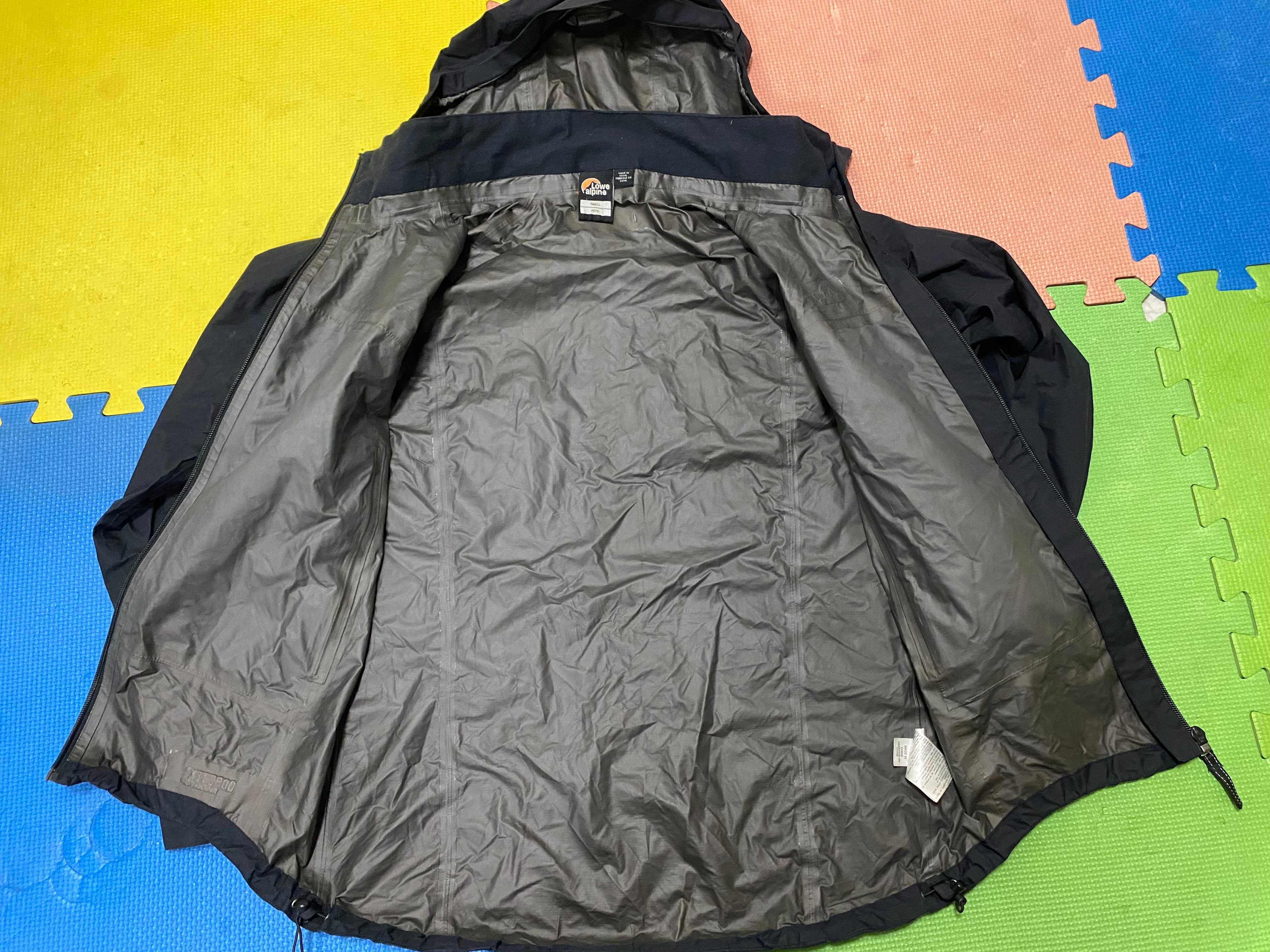 ''LOWE ALPINE Gore-Tex Paclite''оригинално дамско яке М размер
