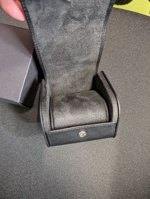 Cutie ceas IWC originala