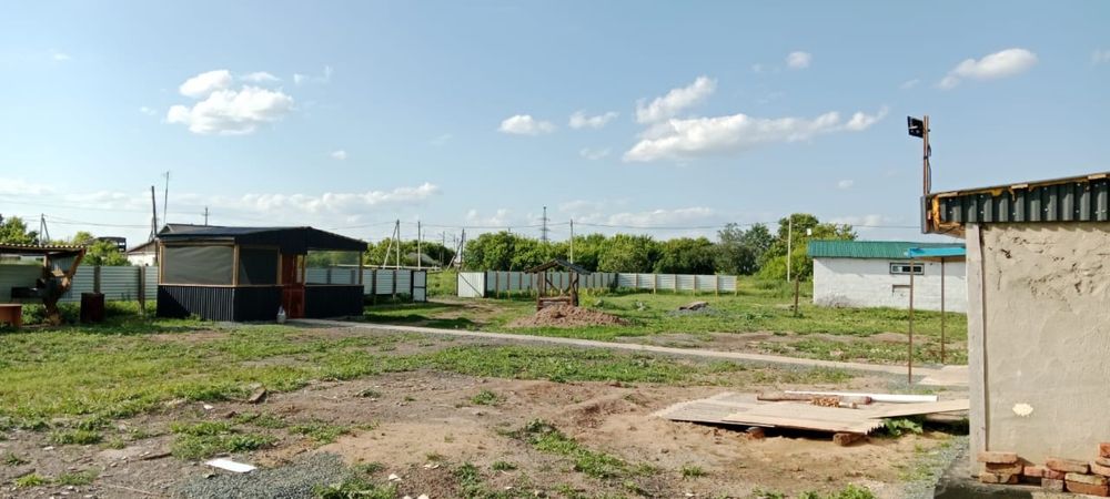 Продаю дом с базой под скот