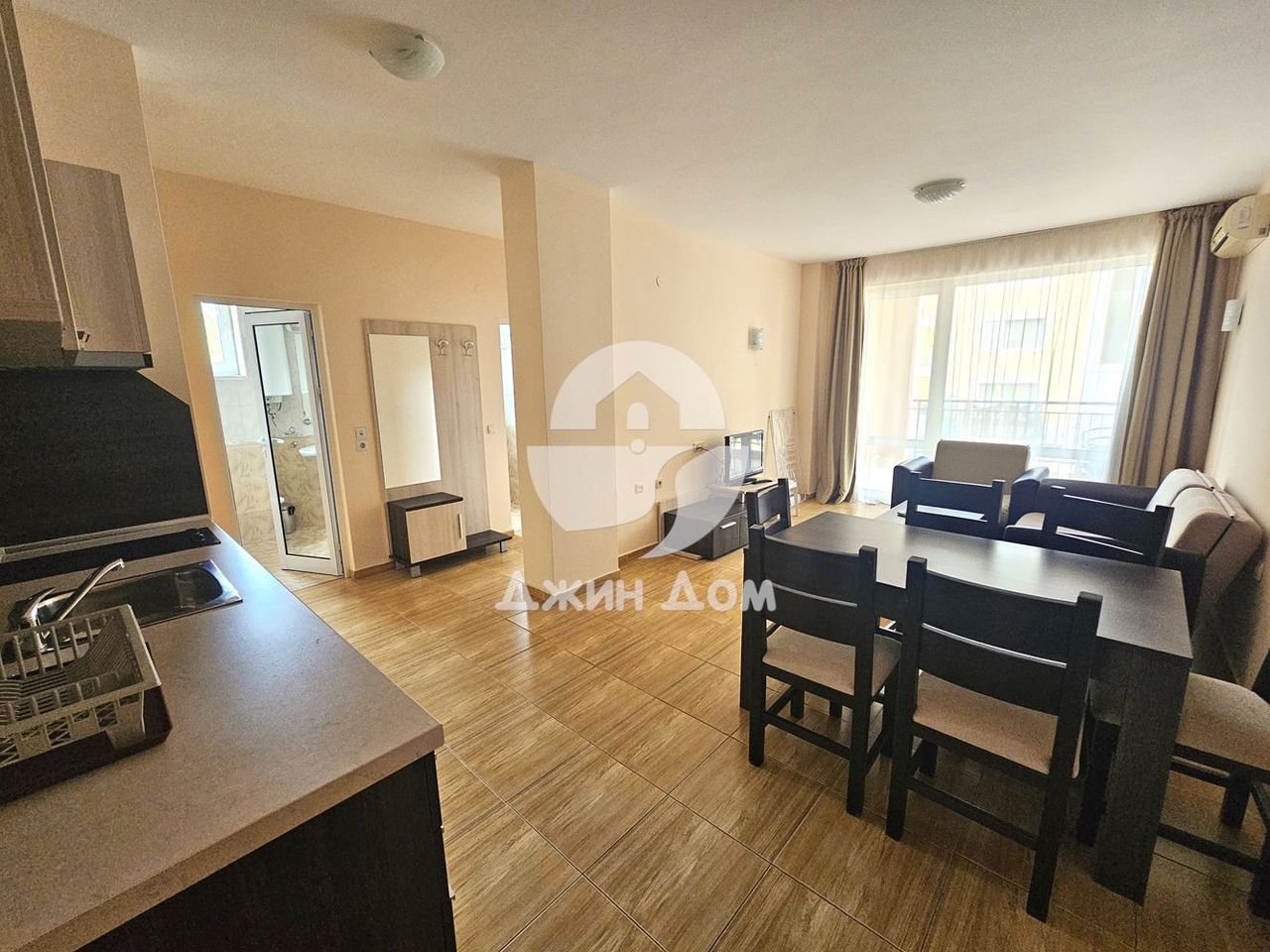Продава се Тристаен апартамент в Свети Влас - 105 кв.м за 1239 €/кв.м - Снимка #1