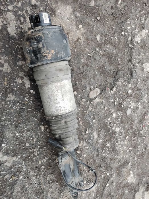 Изпуснала предна възглавница за w219 cls