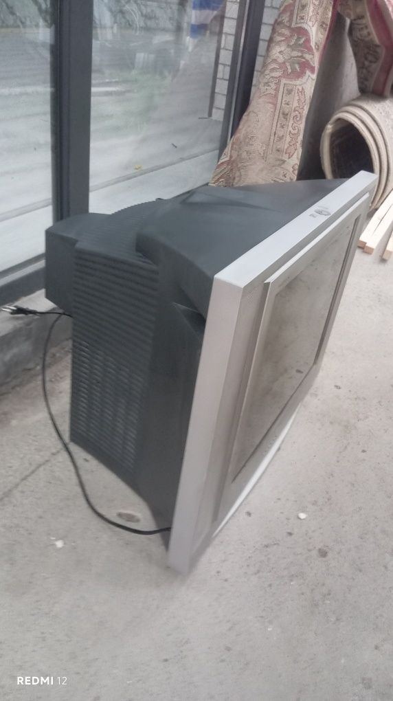 Televizor LG 230v 50Hz