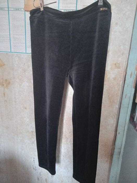 Женские спортивные трико.