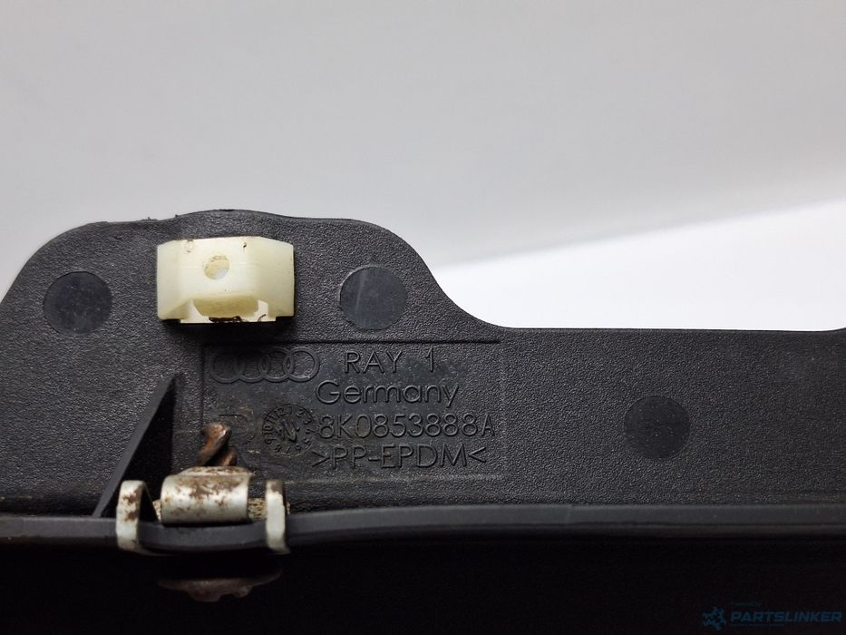 Aparatoare noroi roata dreapta fata AUDI A4 IV Avant (8K5, B8) [ 2007