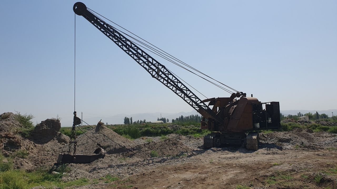 Draglayn 652  yaxshi holatda