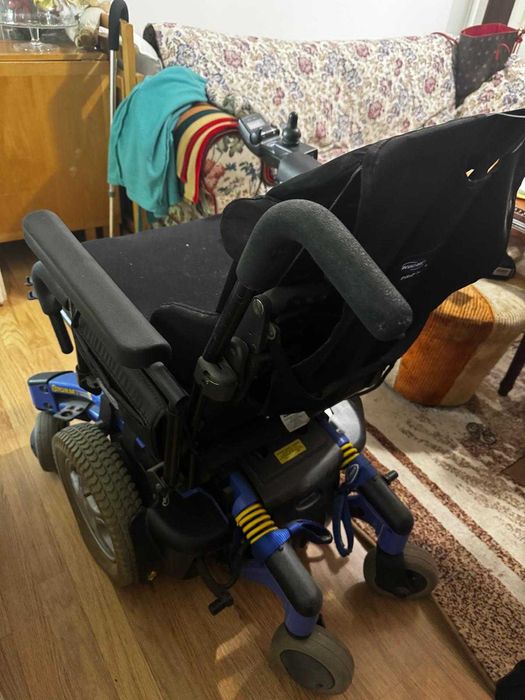 Scaun cu rotile electric Invacare Storm TDX 5 – de vanzare