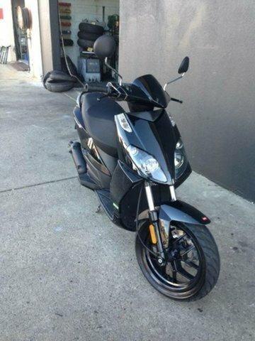 Aprilia sportcity ONE спортсити оне лан Скутер мотопед НА ЧАСТИ