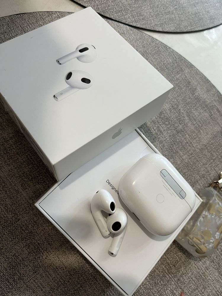 Airpods 3 with lightning charging case