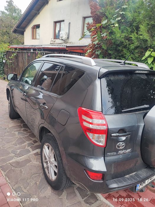 Toyota RAV4 2.2 D-4D 150CP 4x4 – întreținută exemplar, km certificați,